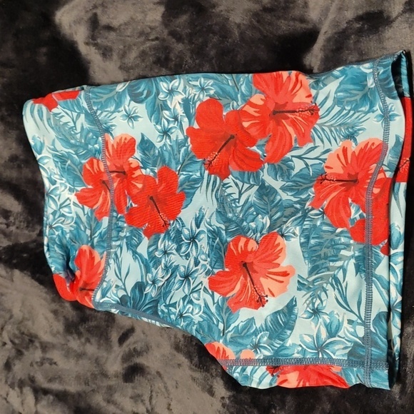 IAB Pants - IAB hibiscus shorts red teal size XXL New without tags